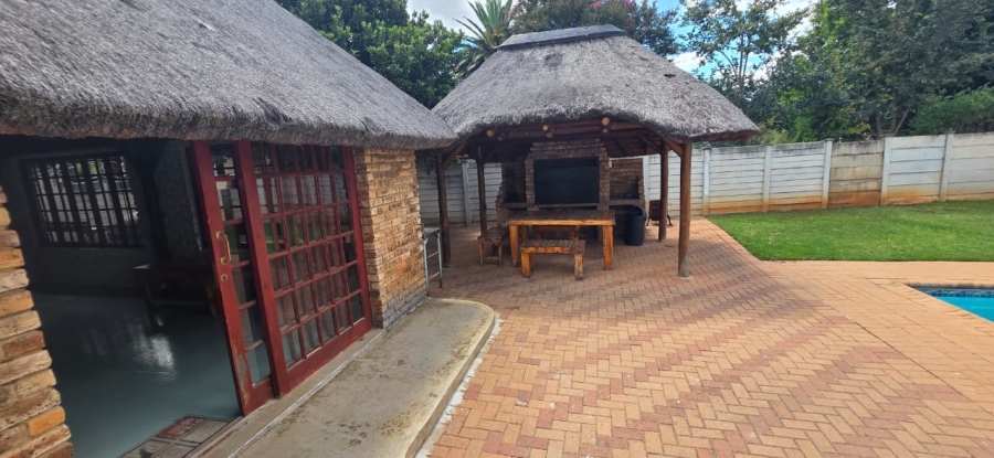 4 Bedroom Property for Sale in Flamwood North West